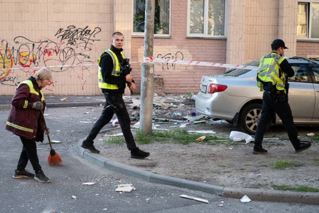 4 killed and 58 wounded in a Russian attack on Kyiv KYIV, UKRAINE - JUNE 02: A view of the site of a Russian drone attack in Kyiv, Ukraine on June 02, 2026. Danylo Antoniuk Anadolu Kiev Ukraine. Editorial use only. Please get in touch for any other usage.  Copyright: x2026xAnadoluxDanyloxAntoniukx