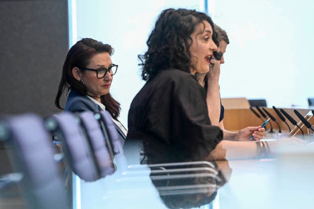 ABB BPK- Eva Andrades, Geschaeftsfuehrerin des Antidiskriminierungsverbandes Deutschland (advd) Ferda Ataman, Unabhaengige Bundesbeauftragte fuer Antidiskriminierung Thema Vorstellung Jahresbericht 2025 der Antidiskriminierungsstelle des Bundes auf der BPK Bundespressekonferenz am 02.06.2026 in Berlin Berlin Deutschland *** ABB BPK Eva Andrades, Managing Director of the German Anti-Discrimination Association advd Ferda Ataman, Independent Federal Commissioner for Anti-Discrimination Topic Presentation of the Annual Report 2025 of the Federal Anti-Discrimination Agency at the BPK Federal Press Conference on 02 06 2026 in Berlin Berlin Germany