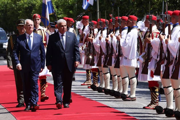 Greek President Tasoulas welcomes Panamanian counterpart Mulino in Athens ATHENS, GREECE – JUNE 2: Greek President Konstantinos Tasoulas (L) welcomes Panamanian President Jose Raul Mulino (R) during an official welcoming ceremony at the Presidential Palace in Athens, Greece, on June 2, 2026. Costas Baltas Anadolu Athens Greece. Editorial use only. Please get in touch for any other usage.  Copyright: x2026xAnadoluxCostasxBaltasx