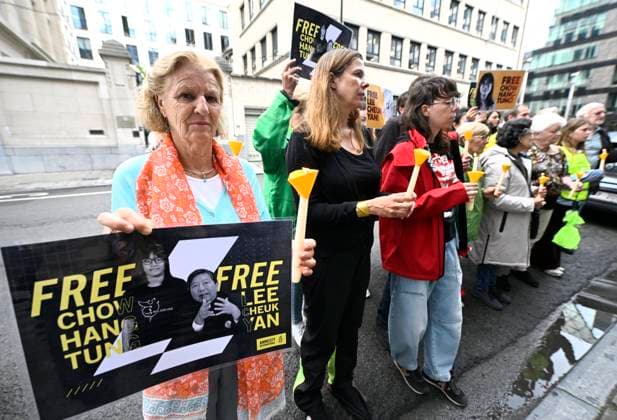 Rally outside the Hong Kong Economic & Trade Office BRUSSELS, BELGIUM - JUNE 02 : Rally outside the Hong Kong Economic & Trade Office organised by Amnesty International and the Belgian trade unions ACV-CSC and FGTB to mark the 37th anniversary of the Tiananmen Square crackdown (4 June).The organisation also intends to call for the release of two prisoners of conscience who are being held simply for attempting to organise a similar protest in Hong Kong on June 2, 2026 in Brussels, Belgium, 02 06 2026 Brussels Belgium  Copyright: xDidierxLebrunx