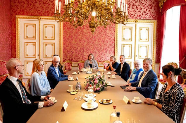02-06-2026 Palace Queen Maxima and King Willem-Alexander during a meeting with 10 Dutch citizens for an in-depth conversation, about their letters send to the royals, at palace Noordeinde in The Hague. Â  Copyright: xPPEx