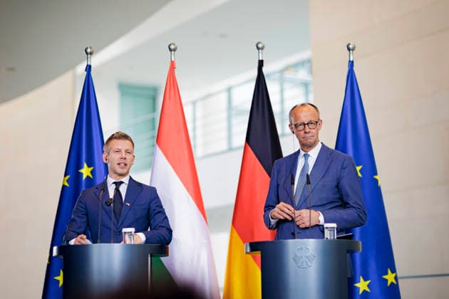Friedrich Merz (CDU), Bundeskanzler, und Peter Magyar, Ministerpraesident von Ungarn, geben im Bundeskanzleramt eine Pressekonferenz. Berlin, 02.06.2026. Berlin Deutschland *** Friedrich Merz CDU , Federal Chancellor, and Peter Magyar, Prime Minister of Hungary, give a press conference at the Federal Chancellery Berlin, 02 06 2026 Berlin Germany Copyright: xThomasxTrutschelx