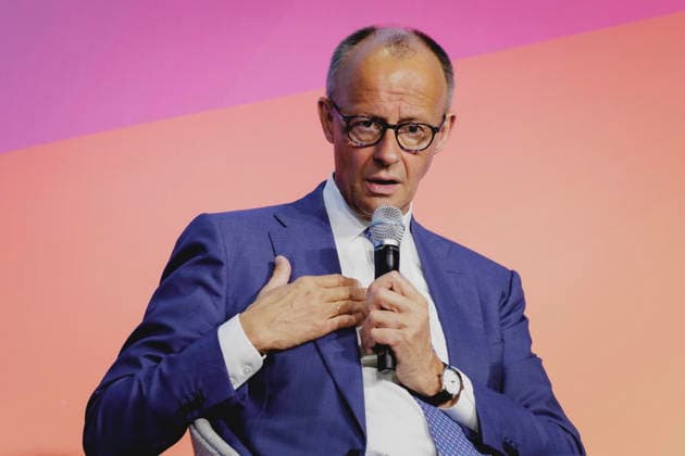 Friedrich Merz (CDU), Bundeskanzler, aufgenommen beim Ostdeutschen Wirtschaftsforum in Bad Saarow, 02.06.2026. Bad Saarow Deutschland *** Friedrich Merz CDU , Federal Chancellor, photographed at the East German Economic Forum in Bad Saarow, 02 06 2026 Bad Saarow Germany Copyright: xFlorianxGaertnerx