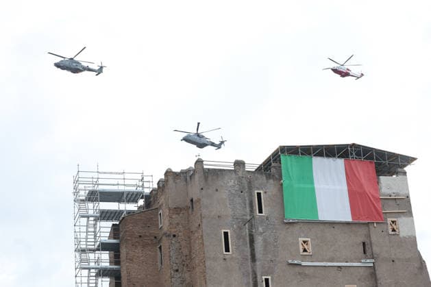 IPA85260815 - Rome, Italy - June 2, 2026: Chiefs of State and Government guests of the Republic Day celebrations attend the traditional military parade along the Imperial Forum, in the presence of the President of the Republic. The ceremony, which pays tribute to the values of the Republic and the Armed Forces, takes place in the heart of the Capital in front of Italy s highest institutional offices and international delegations.  Copyright: xmarcoxiacobuccix xmarcoxiacobuccix 85260815