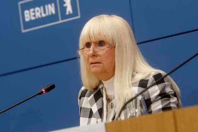 02.06.2026, Iris Spranger, Innensenatorin, Michael Fischer, Leiter der Abteilung Verfassungsschutz, Vorstellung des Verfassungsschutzbericht 2025, in der Pressekonferenz nach der Sitzung des Berliner Senat, PK im Roten Rathaus in Berlin, Senatspressekonferenz, Berlin Deutschland, Germany *** 02 06 2026, Iris Spranger, Senator of the Interior, Michael Fischer, Head of the Department for the Protection of the Constitution, Presentation of the 2025 Report on the Protection of the Constitution, at the press conference after the meeting of the Berlin Senate, PK in the Rotes Rathaus in Berlin, Senate press conference, Berlin Germany, Germany