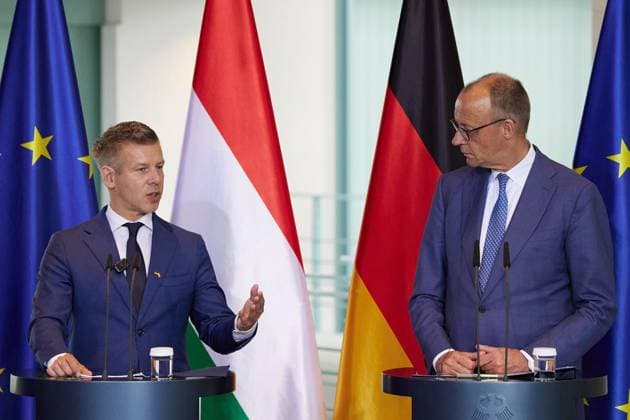 Kanzler Merz empfängt ungarischen Ministerpräsidenten Magyar ** NUR FÜR REDAKTIONELLE ZWECKE ** EDITORIAL USE ONLY **<p>Bundeskanzler Friedrich Merz und der ungarische Ministerpräsident Peter Magyar geben eine gemeinsame Pressekonferenz im Kanzleramt. Deutschland Berlin Berlin Copyright: JoergxCarstensen *** Chancellor Merz receives Hungarian Prime Minister Magyar FOR EDITORIAL PURPOSES ONLY EDITORIAL USE ONLY p German Chancellor Friedrich Merz and Hungarian Prime Minister Peter Magyar hold a joint press conference at the Chancellery Germany Berlin Berlin Copyright JoergxCarstensen Copyright: JoergxCarstensen doc8643dxc8nls1c5glatsu ,EDITORIAL USE ONLY