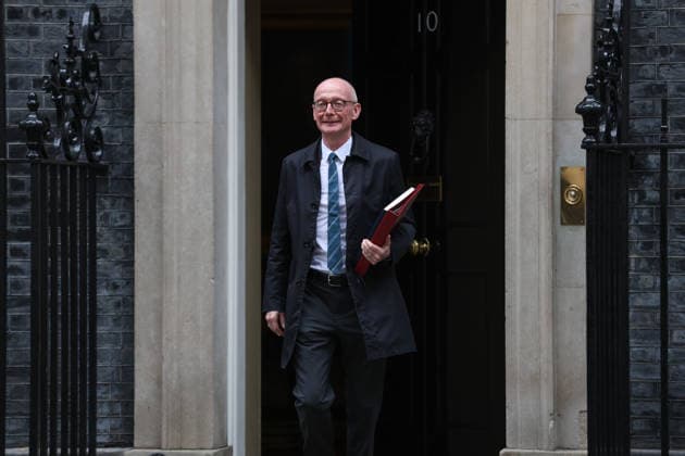 Cabinet Meeting in Downing Street in London LONDON, UNITED KINGDOM - JUNE 02: Secretary of State for Work and Pensions Pat McFadden leaves Downing Street after the weekly Cabinet meeting in London, United Kingdom on June 02, 2026. Zeynep Demir Anadolu London United Kingdom. Editorial use only. Please get in touch for any other usage.  Copyright: x2026xAnadoluxZeynepxDemirx