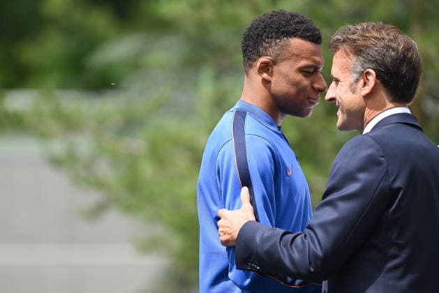 French President Emmanuel Macron Visits National Football Centre Ahead of 2026 FIFA World Cup Kylian Mbappe and Emmanuel Macron French President Emmanuel Macron and First Lady Brigitte Macron visit the National Football Centre in Clairefontaine, near Paris, on June 2, 2026. Ahead of the 2026 FIFA World Cup, the President met players and coaching staff of the France men’s national football team to express his support. He also met members of the France women’s national team as they prepared for upcoming FIFA Women’s World Cup 2027 qualifying matches. Photo by Jeanne Accorsini Pool ABACAPRESS.COM Clairefontaine France  Copyright: xAccorsinixJeanne Pool ABACAx