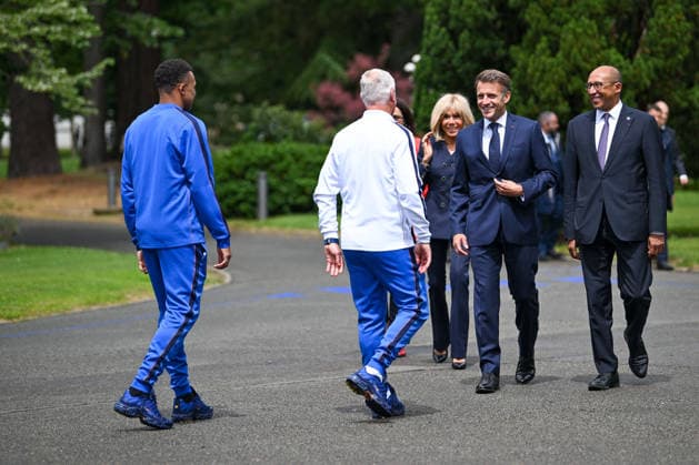 French President Emmanuel Macron Visits National Football Centre Ahead of 2026 FIFA World Cup French head coach Didier Deschamps, Kylian Mbappe and Emmanuel Macron French President Emmanuel Macron and First Lady Brigitte Macron visit the National Football Centre in Clairefontaine, near Paris, on June 2, 2026. Ahead of the 2026 FIFA World Cup, the President met players and coaching staff of the France men’s national football team to express his support. He also met members of the France women’s national team as they prepared for upcoming FIFA Women’s World Cup 2027 qualifying matches. Photo by Jeanne Accorsini Pool ABACAPRESS.COM Clairefontaine France  Copyright: xAccorsinixJeanne Pool ABACAx