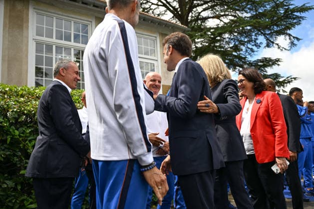 French President Emmanuel Macron Visits National Football Centre Ahead of 2026 FIFA World Cup French President Emmanuel Macron and First Lady Brigitte Macron visit the National Football Centre in Clairefontaine, near Paris, on June 2, 2026. Ahead of the 2026 FIFA World Cup, the President met players and coaching staff of the France men’s national football team to express his support. He also met members of the France women’s national team as they prepared for upcoming FIFA Women’s World Cup 2027 qualifying matches. Photo by Jeanne Accorsini Pool ABACAPRESS.COM Clairefontaine France  Copyright: xAccorsinixJeanne Pool ABACAx