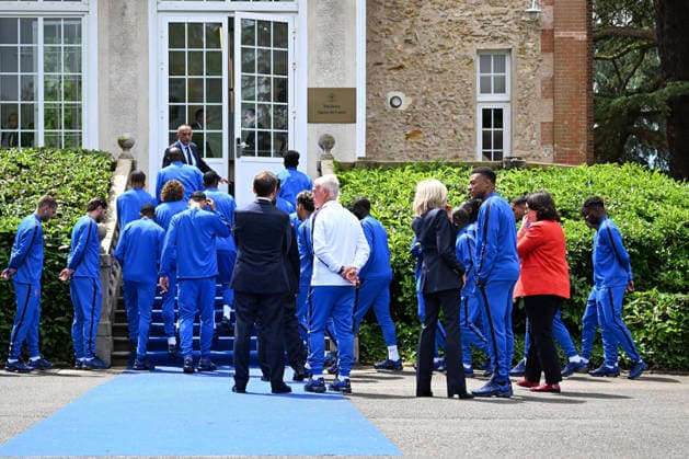 French President Emmanuel Macron Visits National Football Centre Ahead of 2026 FIFA World Cup French President Emmanuel Macron and First Lady Brigitte Macron visit the National Football Centre in Clairefontaine, near Paris, on June 2, 2026. Ahead of the 2026 FIFA World Cup, the President met players and coaching staff of the France men’s national football team to express his support. He also met members of the France women’s national team as they prepared for upcoming FIFA Women’s World Cup 2027 qualifying matches. Photo by Jeanne Accorsini Pool ABACAPRESS.COM Clairefontaine France  Copyright: xAccorsinixJeanne Pool ABACAx