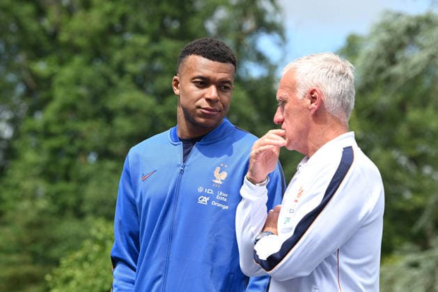 French President Emmanuel Macron Visits National Football Centre Ahead of 2026 FIFA World Cup Kylian Mbappe and French head coach Didier Deschamps French President Emmanuel Macron and First Lady Brigitte Macron visit the National Football Centre in Clairefontaine, near Paris, on June 2, 2026. Ahead of the 2026 FIFA World Cup, the President met players and coaching staff of the France men’s national football team to express his support. He also met members of the France women’s national team as they prepared for upcoming FIFA Women’s World Cup 2027 qualifying matches. Photo by Jeanne Accorsini Pool ABACAPRESS.COM Clairefontaine France  Copyright: xAccorsinixJeanne Pool ABACAx