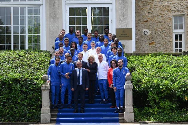 French President Emmanuel Macron Visits National Football Centre Ahead of 2026 FIFA World Cup Family photo French President Emmanuel Macron and First Lady Brigitte Macron visit the National Football Centre in Clairefontaine, near Paris, on June 2, 2026. Ahead of the 2026 FIFA World Cup, the President met players and coaching staff of the France men’s national football team to express his support. He also met members of the France women’s national team as they prepared for upcoming FIFA Women’s World Cup 2027 qualifying matches. Photo by Jeanne Accorsini Pool ABACAPRESS.COM Clairefontaine France  Copyright: xAccorsinixJeanne Pool ABACAx