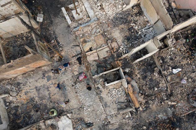 Aftermath Fire In Jakarta Smoldering debris and gutted structures are seen in the aftermath of a fire that swept through a residential area in Kemayoran, Central Jakarta, Indonesia, on June 2, 2026. Emergency crews and residents remain on the scene assessing the damage. Jakarta Jakarta Indonesia  Copyright: xDonalxHusnix originalFilename: husni-aftermat260602_npymJ.jpg