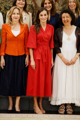 02-06-2026 Queen Letizia receives during a meeting with the representation of the online community and training platform Mamis Digitales , at the palace Zarzuela in Madrid. No Spain Â  Copyright: xPPEx