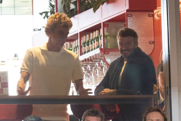 David Beckham and Gustavo Kuerten deep in conversation during the 2026 French Open at Roland Garros, in Paris, France, on June 2, 2026 Jacovides Moreau Bestimage David Beckham and Gustavo Kuerten deep in conversation during the 2026 French Open at Roland Garros, in Paris, France, on June 2, 2026 Paris France  Copyright: xJACOVIDES-BORDE-MOREAUx xBESTIMAGExJACOVIDES-BORDE-MOREAUx xBESTIMAGEx