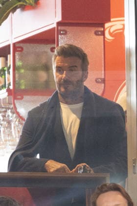 David Beckham and Gustavo Kuerten deep in conversation during the 2026 French Open at Roland Garros, in Paris, France, on June 2, 2026 Jacovides Moreau Bestimage David Beckham and Gustavo Kuerten deep in conversation during the 2026 French Open at Roland Garros, in Paris, France, on June 2, 2026 Paris France  Copyright: xJACOVIDES-BORDE-MOREAUx xBESTIMAGExJACOVIDES-BORDE-MOREAUx xBESTIMAGEx