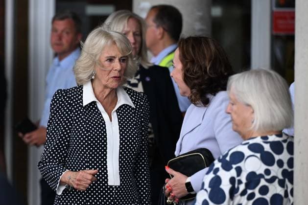 UK s Queen Camilla visits St George s Hospital in London LONDON, UNITED KINGDOM - JUNE 02: Queen Camilla of the United Kingdom visits St George s Hospital in London, United Kingdom to open a new roof garden for neurological intensive care patients on June 02, 2026. During her visit, Camilla met with healthcare professionals and patients. Rasid Necati Aslim Anadolu London United Kingdom. Editorial use only. Please get in touch for any other usage.  Copyright: x2026xAnadoluxRasidxNecatixAslimx