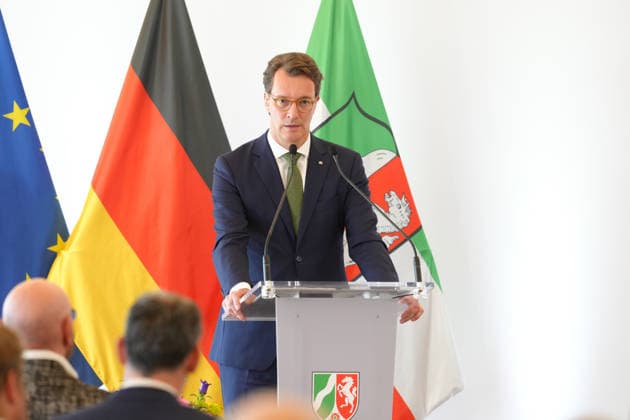 Verleihung des Verdienstorden des Landes Nordrhein-Westfalen Ministerpraesident Hendrik Wuest bei seiner Rede bei der Verleihung des Verdienstorden des Landes Nordrhein-Westfalen durch den Ministerpraesidenten in NRW, Duesseldorf, 02.06.2026 Duesseldorf NRW Deutschland *** Awarding of the Order of Merit of the State of North Rhine-Westphalia State Premier Hendrik Wuest during his speech at the awarding of the Order of Merit of the State of North Rhine-Westphalia by the State Premier in NRW, Duesseldorf, 02 06 2026 Duesseldorf NRW Germany