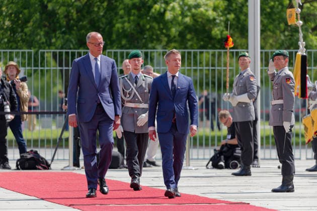 Merz empfängt PÃ ter Magyar 2026-06-02 Deutschland, Berlin Begrüßung und militärische Ehren durch Bundeskanzler Friedrich Merz (CDU) für den neu gewählten ungarischen Ministerpräsidenten PÃ ter Magyar. *** Merz receives PÃ ter Magyar 2026 06 02 Germany, Berlin Welcome and military honors by Federal Chancellor Friedrich Merz CDU for the newly elected Hungarian Prime Minister PÃ ter Magyar
