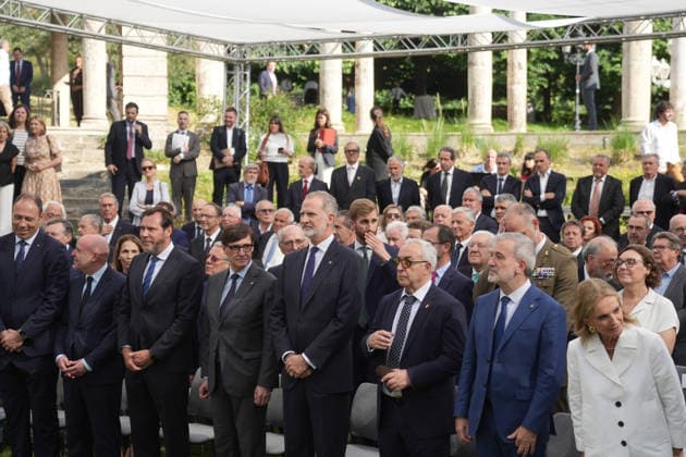 The King presides over the tribute to Juan Antonio Samaranch in Barcelona 3I D The Minister of Transport and Sustainable Mobility, Óscar Puente the President of the Generalitat, Salvador Illa King Felipe VI the President of the Spanish Olympic Committee, Alejandro Blanco and the Mayor of Barcelona, Jaume Collboni, during the celebration of the tribute to Juan Antonio Samaranch, at the Palacete Albéniz, on June 2, 2026, in Barcelona, Catalonia Spain This event commemorates the legacy of the historic IOC president in the framework of the centenary of his birth and the preparations for the Barcelona Olympic Games 02 JUNE 2026 KING KING ROYALTY EVENT MEMORIAL EVENT Barcelona Catalunya Catalunya Barcelona Catalunya Espana  Copyright: xDavidxZorrakinox 7566914