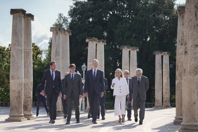 The King presides over the tribute to Juan Antonio Samaranch in Barcelona I D The Minister of Transport and Sustainable Mobility, Óscar Puente, the President of the Generalitat, Salvador Illa, and King Felipe VI, on their arrival at the tribute to Juan Antonio Samaranch, at the Palacete Albéniz, June 2, 2026, in Barcelona, Catalonia Spain This event commemorates the legacy of the historic IOC president in the framework of the centenary of his birth and the preparations for the Barcelona Olympic Games 02 JUNE 2026 KING KING ROYALTY EVENT COMMEMORATION Barcelona Catalunya Catalunya Barcelona Catalunya Spain  Copyright: xDavidxZorrakinox 7566919