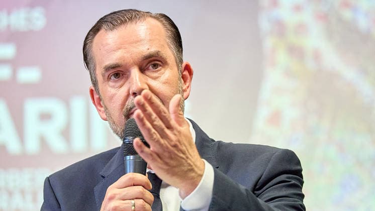- Wien 02.06.2026 - NEOS Hearing ORF GD Kandidaten- Öffentliches Hearing der Kandidaten für das Amt des ORF-Generaldirektors im ORF-Funkhaus Wien. Insgesamt bewerben sich 13 Kandidaten um die Nachfolge an der Spitze des ORF. 5 von ihnen wurden zu einem öffentlichen Hearing des NEOS Lab eingeladen, um ihre Vorstellungen für die Zukunft des öffentlich-rechtlichen Rundfunks zu präsentieren. PHOTO: Ex-APA-CEO Clemens Pig. Vienna (AUSTRIA) - Candidates for the position of ORF Director General during a public hearing organized by NEOS Lab at the ORF Funkhaus in Vienna. Medienpolitik, Medienreform, Public Service, Digitalisierung, Unabhängigkeit, Medienmanagement, Demokratie, Stiftungsrat, Medienzukunft, Auswahlverfahren, öffentlich recht 