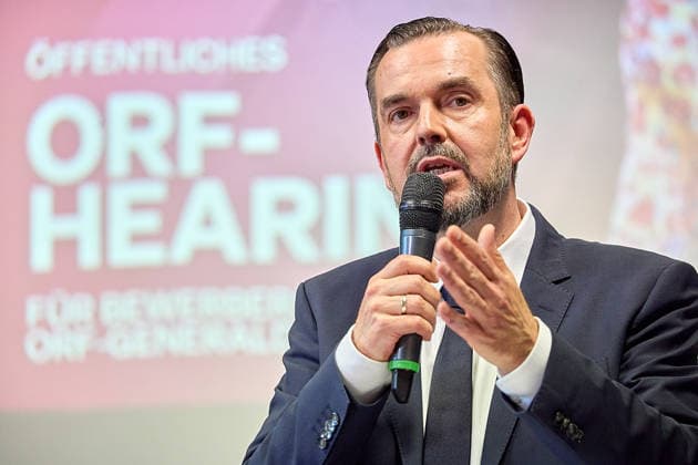 - Wien 02.06.2026 - NEOS Hearing ORF GD Kandidaten- Öffentliches Hearing der Kandidaten für das Amt des ORF-Generaldirektors im ORF-Funkhaus Wien. Insgesamt bewerben sich 13 Kandidaten um die Nachfolge an der Spitze des ORF. 5 von ihnen wurden zu einem öffentlichen Hearing des NEOS Lab eingeladen, um ihre Vorstellungen für die Zukunft des öffentlich-rechtlichen Rundfunks zu präsentieren. PHOTO: Ex-APA-CEO Clemens Pig. Vienna (AUSTRIA) - Candidates for the position of ORF Director General during a public hearing organized by NEOS Lab at the ORF Funkhaus in Vienna. Medienpolitik, Medienreform, Public Service, Digitalisierung, Unabhängigkeit, Medienmanagement, Demokratie, Stiftungsrat, Medienzukunft, Auswahlverfahren, öffentlich recht 