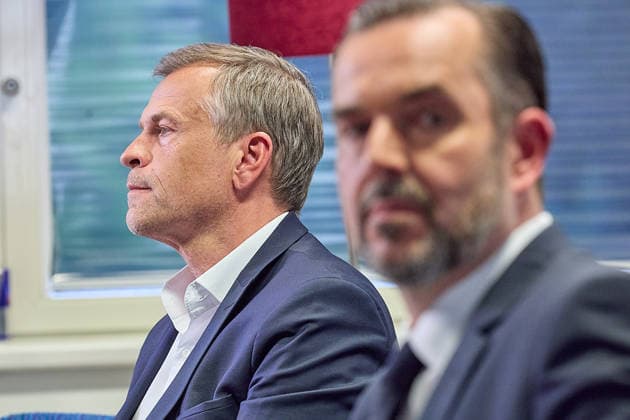 - Wien 02.06.2026 - NEOS Hearing ORF GD Kandidaten- Öffentliches Hearing der Kandidaten für das Amt des ORF-Generaldirektors im ORF-Funkhaus Wien. Insgesamt bewerben sich 13 Kandidaten um die Nachfolge an der Spitze des ORF. 5 von ihnen wurden zu einem öffentlichen Hearing des NEOS Lab eingeladen, um ihre Vorstellungen für die Zukunft des öffentlich-rechtlichen Rundfunks zu präsentieren. PHOTO: (v.L.) Ex-Pro7Sat.1Puls4-Geschäftsführer Markus Breitenecker, Ex-APA-CEO Clemens Pig, Vienna (AUSTRIA) - Candidates for the position of ORF Director General during a public hearing organized by NEOS Lab at the ORF Funkhaus in Vienna. Medienpolitik, Medienreform, Public Service, Digitalisierung, Unabhängigkeit, Medienmanagement, Demokratie, 