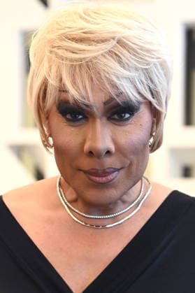 Catherrine LECLERY, Drag Queen, Portraet, Portrait, Porträt, Einzelbild, angeschnittenes Einzelmotiv, Ministerpraesident Hendrik WUEST zeichnet Buergerinnen und Buerger aus Nordrhein-Westfalen fuer ihr aussergewoehnliches Engagement fuer die Gesellschaft mit dem Verdienstorden des Landes aus, Verleihung des Verdienstordens des Landes Nordrhein-Westfalen in Duesseldorf am 02.06.2026 *** Catherrine LECLERY, drag queen, portrait, portrait, single picture, cropped single motif, Ministerpraesident Hendrik WUEST honors citizens of North Rhine-Westphalia for their extraordinary commitment to society with the Order of Merit of the State of North Rhine-Westphalia, Award of the Order of Merit of the State of North Rhine-Westphalia in Duesseldorf