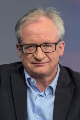 v.l.: Albrecht von Lucke (Publizist und Journalist) , GER, Berlin, Studio, zu Gast bei Maischberger, politische Talkshow, TV, Format, mit Moderatorin Sandra Maischberger, Das Erste, aus Adlershof Am Studio 20, 02.06. 2026, *** v l Albrecht von Lucke publicist and journalist , GER, Berlin, studio, guest on Maischberger, political talk show, TV, format, with presenter Sandra Maischberger, Das Erste, from Adlershof Am Studio 20, 02 06 2026, Copyright: HMBxMedia UwexKoch