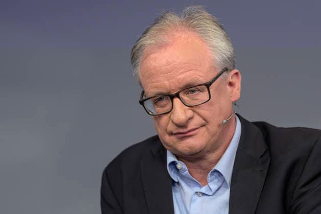 v.l.: Albrecht von Lucke (Publizist und Journalist) , GER, Berlin, Studio, zu Gast bei Maischberger, politische Talkshow, TV, Format, mit Moderatorin Sandra Maischberger, Das Erste, aus Adlershof Am Studio 20, 02.06. 2026, *** v l Albrecht von Lucke publicist and journalist , GER, Berlin, studio, guest on Maischberger, political talk show, TV, format, with presenter Sandra Maischberger, Das Erste, from Adlershof Am Studio 20, 02 06 2026, Copyright: HMBxMedia UwexKoch