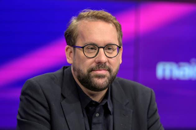 v.l.: Paul Ronzheimer (BILD), GER, Berlin, Studio, zu Gast bei Maischberger, politische Talkshow, TV, Format, mit Moderatorin Sandra Maischberger, Das Erste, aus Adlershof Am Studio 20, 02.06. 2026, *** v l Paul Ronzheimer BILD , GER, Berlin, Studio, guest on Maischberger, political talk show, TV, format, with presenter Sandra Maischberger, Das Erste, from Adlershof Am Studio 20, 02 06 2026, Copyright: HMBxMedia UwexKoch