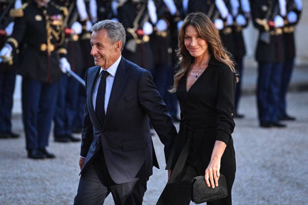 Nicolas Sarkozy and Carla Bruni arrive for a state dinner at the Elysee FA French former president Nicolas Sarkozy and his wife Italian-French singer Carla Bruni-Sarkozy arrive for a state dinner as part of Rwanda s President s visit at The Elysee Presidential Palace in Paris on June 2, 2026. Photo by Firas Abdullah ABACAPRESS.COM Paris Ile-de-France France  Copyright: xAbdullahxFiras ABACAx