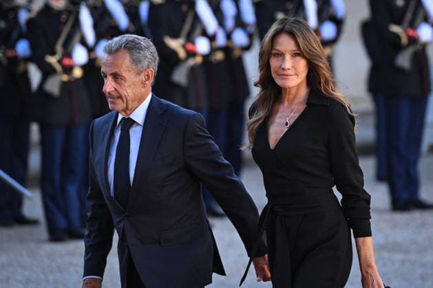 Nicolas Sarkozy and Carla Bruni arrive for a state dinner at the Elysee FA French former president Nicolas Sarkozy and his wife Italian-French singer Carla Bruni-Sarkozy arrive for a state dinner as part of Rwanda s President s visit at The Elysee Presidential Palace in Paris on June 2, 2026. Photo by Firas Abdullah ABACAPRESS.COM Paris Ile-de-France France  Copyright: xAbdullahxFiras ABACAx