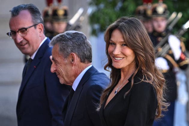 Nicolas Sarkozy and Carla Bruni arrive for a state dinner at the Elysee FA French former president Nicolas Sarkozy and his wife Italian-French singer Carla Bruni-Sarkozy arrive for a state dinner as part of Rwanda s President s visit at The Elysee Presidential Palace in Paris on June 2, 2026. Photo by Firas Abdullah ABACAPRESS.COM Paris Ile-de-France France  Copyright: xAbdullahxFiras ABACAx