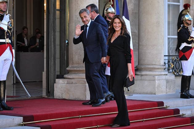 Nicolas Sarkozy and Carla Bruni arrive for a state dinner at the Elysee FA French former president Nicolas Sarkozy and his wife Italian-French singer Carla Bruni-Sarkozy arrive for a state dinner as part of Rwanda s President s visit at The Elysee Presidential Palace in Paris on June 2, 2026. Photo by Firas Abdullah ABACAPRESS.COM Paris Ile-de-France France  Copyright: xAbdullahxFiras ABACAx