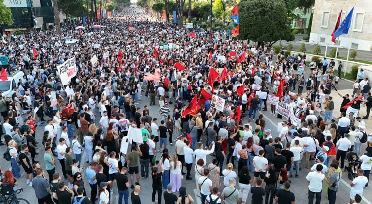 Protests continue in Albania over planned tourism project TIRANA, ALBANIA - JUNE 2: An aerial view of thousands of demonstrators carrying banners and placards gather at Skanderbeg Square as they gather to protest the planned sale of a beach in the Zvernec area of Vlora as part of a tourism development project, in Tirana, Albania on June 2, 2026. Protesters after marched toward the Prime Minister’s Office to voice opposition to the project. Olsi Shehu Anadolu Tirana Albania. Editorial use only. Please get in touch for any other usage.  Copyright: x2026xAnadoluxOlsixShehux