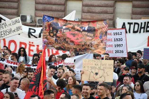 Protests continue in Albania over planned tourism project TIRANA, ALBANIA - JUNE 2: Thousands of demonstrators carrying banners and placards gather at Skanderbeg Square to protest the planned sale of a beach in the Zvernec area of Vlora as part of a tourism development project, in Tirana, Albania on June 2, 2026. Protesters after marched toward the Prime Minister’s Office to voice opposition to the project. Olsi Shehu Anadolu Tirana Albania. Editorial use only. Please get in touch for any other usage.  Copyright: x2026xAnadoluxOlsixShehux