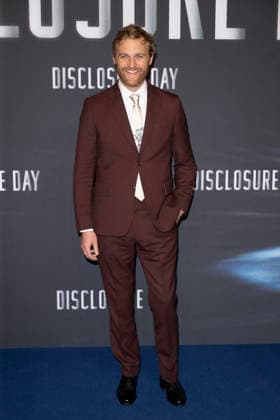 Photocall Disclosure Day in Paris Wyatt Russell poses during a photocall for the premiere of the film Disclosure Day in Paris, France, June 2, 2026.Photo by Eliot Blondet ABACAPRESS.COM Paris France France  Copyright: xBlondetxEliot ABACAx