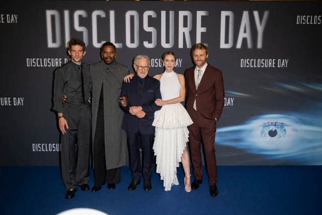 Photocall Disclosure Day in Paris Director Steven Spielberg and cast members Emily Blunt, Colman Domingo, Josh O Connor and Wyatt Russell pose during a photocall for the premiere of the film Disclosure Day in Paris, France, June 2, 2026. Photo by Eliot Blondet ABACAPRESS.COM Paris France France  Copyright: xBlondetxEliot ABACAx
