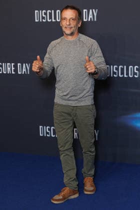 Disclosure Day premiere at Grand Rex theatre Celebrities arrival on red carpet Mathieu Kassovitz 456967 2026 06 02  Copyright: xSebastienxFremontx xStarfacex STAR_456967_006