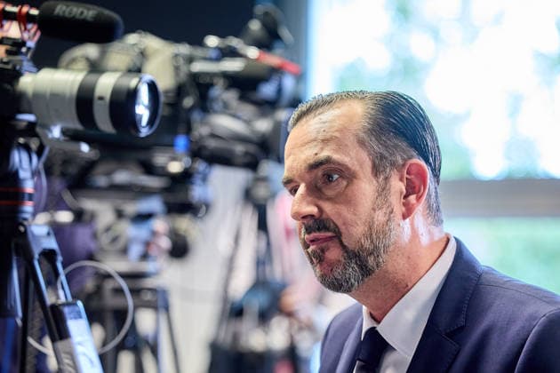 - Wien 02.06.2026 - NEOS Hearing ORF GD Kandidaten- Öffentliches Hearing der Kandidaten für das Amt des ORF-Generaldirektors im ORF-Funkhaus Wien. Insgesamt bewerben sich 13 Kandidaten um die Nachfolge an der Spitze des ORF. 5 von ihnen wurden zu einem öffentlichen Hearing des NEOS Lab eingeladen, um ihre Vorstellungen für die Zukunft des öffentlich-rechtlichen Rundfunks zu präsentieren. PHOTO: Ex-APA-CEO Clemens Pig. Vienna (AUSTRIA) - Candidates for the position of ORF Director General during a public hearing organized by NEOS Lab at the ORF Funkhaus in Vienna. Medienpolitik, Medienreform, Public Service, Digitalisierung, Unabhängigkeit, Medienmanagement, Demokratie, Stiftungsrat, Medienzukunft, Auswahlverfahren, öffentlich recht 