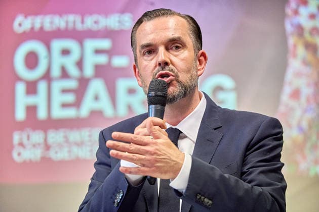 - Wien 02.06.2026 - NEOS Hearing ORF GD Kandidaten- Öffentliches Hearing der Kandidaten für das Amt des ORF-Generaldirektors im ORF-Funkhaus Wien. Insgesamt bewerben sich 13 Kandidaten um die Nachfolge an der Spitze des ORF. 5 von ihnen wurden zu einem öffentlichen Hearing des NEOS Lab eingeladen, um ihre Vorstellungen für die Zukunft des öffentlich-rechtlichen Rundfunks zu präsentieren. PHOTO: Ex-APA-CEO Clemens Pig. Vienna (AUSTRIA) - Candidates for the position of ORF Director General during a public hearing organized by NEOS Lab at the ORF Funkhaus in Vienna. Medienpolitik, Medienreform, Public Service, Digitalisierung, Unabhängigkeit, Medienmanagement, Demokratie, Stiftungsrat, Medienzukunft, Auswahlverfahren, öffentlich recht 