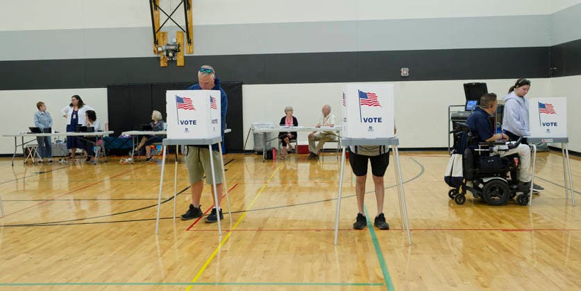 June 2, 2026, Sioux City, Iowa, USA: Voters in Sioux City, Iowa voters cast their preference on their ballots at the Morningside Elementary precinct during a primary election for their candidate choice, either Republican and Democrat, to represent them in the upcoming mid-term election for the offices of governor and congressional districts. Sioux City USA - ZUMAm41_ 20260602_zaf_m41_006 Copyright: xJerryxMennengax