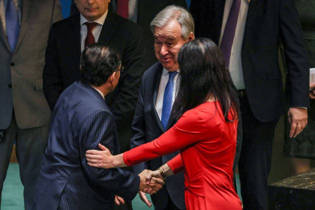 June 2, 2026, New York, New York, USA: United Nations Secretary-General ANTONIO GUTERRES congratulates KHALILUR RAHMAN of Bangladesh in the General Assembly Hall after his election as President of the 81st session of the UN General Assembly, as President of the General Assembly ANNALENA BAERBOCK holds his arm in support at UNHQ New York USA - ZUMAo116 20260602_znp_o116_049 Copyright: xBiancaxOterox