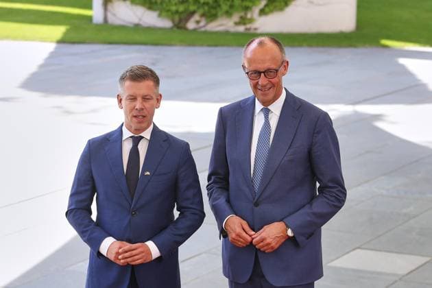 Berlin, Deutschland, 02.06.2026: Bundeskanzleramt: Empfang des Ministerpräsidenten von Ungarn: Péter Magyar und Bundeskanzler Friedrich Merz (CDU) *** Berlin, Germany, 02 06 2026 Federal Chancellery Reception of the Prime Minister of Hungary Péter Magyar and Federal Chancellor Friedrich Merz CDU Copyright: xdtsxNachrichtenagenturx dts_121732