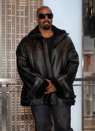 June 2, 2026, New York, Ny, United States: Shawn Wayans visits the Empire State Building to Celebrate the Release of Scary Movie Held at Empires State Building in New York. Zuma Press June 2, 2026. New York United States - ZUMAp281 20260602_zea_p281_025 Copyright: xPhotoxImagexPressx