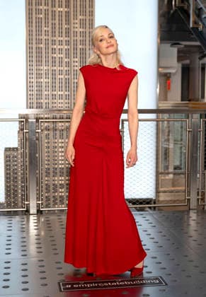 June 2, 2026, New York, Ny, United States: Anna Faris visits the Empire State Building to Celebrate the Release of Scary Movie Held at Empires State Building in New York. Zuma Press June 2, 2026. New York United States - ZUMAp281 20260602_zea_p281_024 Copyright: xPhotoxImagexPressx