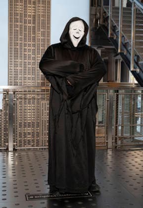 June 2, 2026, New York, Ny, United States: Ghostface visits the Empire State Building to Celebrate the Release of Scary Movie Held at Empires State Building in New York. Zuma Press June 2, 2026. New York United States - ZUMAp281 20260602_zea_p281_001 Copyright: xPhotoxImagexPressx